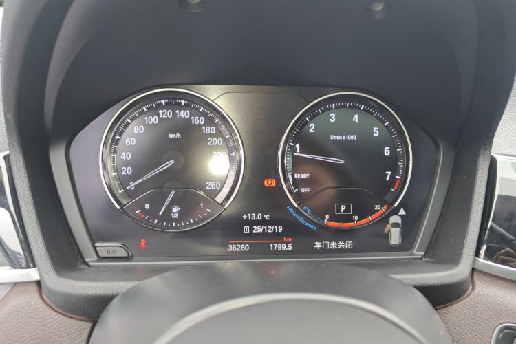 宝马X1 2022款 sDrive25Li 领先型中控内饰14