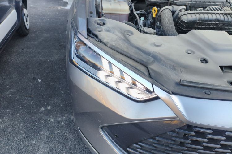 比亚迪 秦PLUS 2023款  冠军版 DM-i 120KM超越型车身外观8