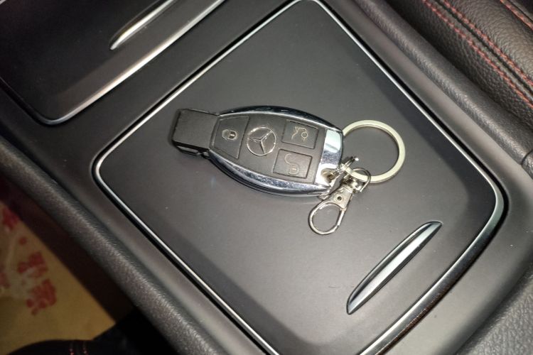 奔驰CLA 2018款 CLA 220 4MATIC中控内饰11