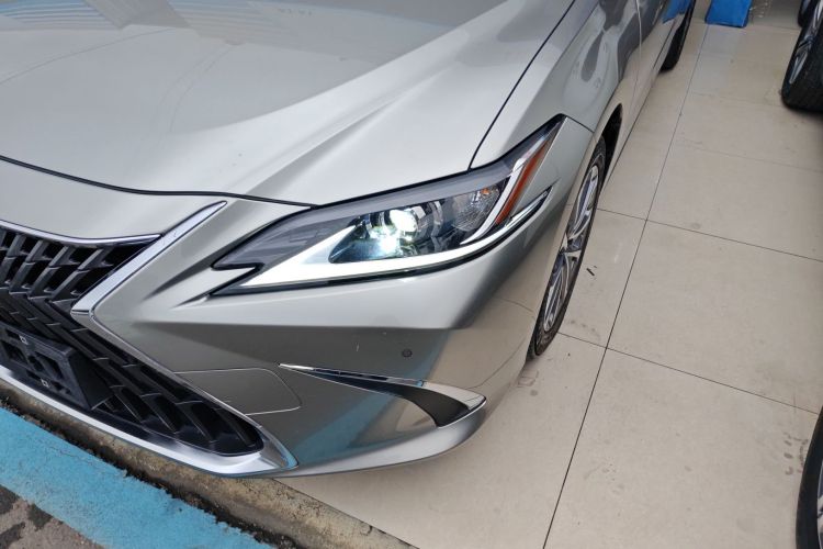 雷克萨斯ES 2021款 260 卓越版局部细节36