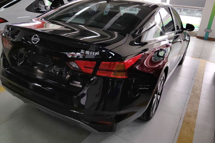 日产 天籁 2021款 2.0T XL Upper AD1 智享领航版车身外观9