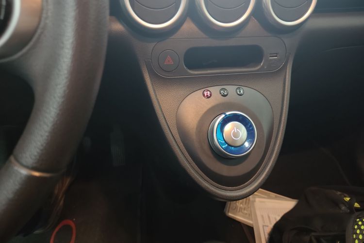 欧拉黑猫 2021款 301km 萌宠版局部细节18