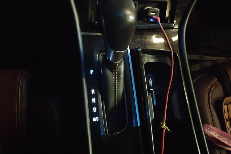 别克 君越 2014款 2.0T SIDI 精英技术型中控内饰18