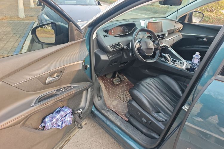 标致5008 2017款 350THP 7座无界版中控内饰20