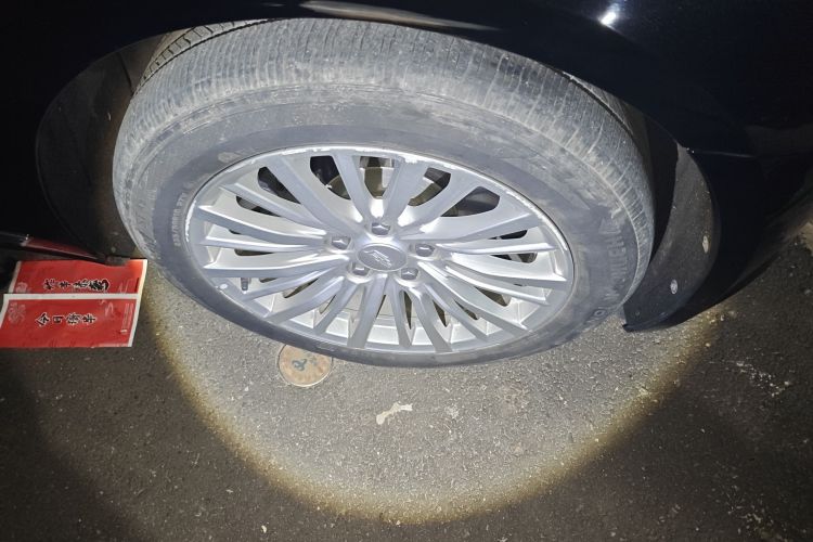 凯迪拉克CT6 2021款 28T 豪华型车身外观10