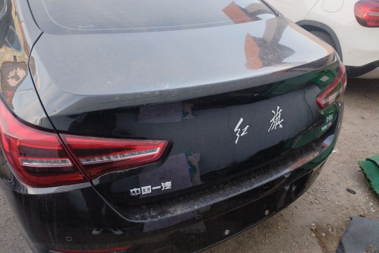 红旗H5 2022款 经典款 改款 1.5T DCT旗韵版机舱底盘23