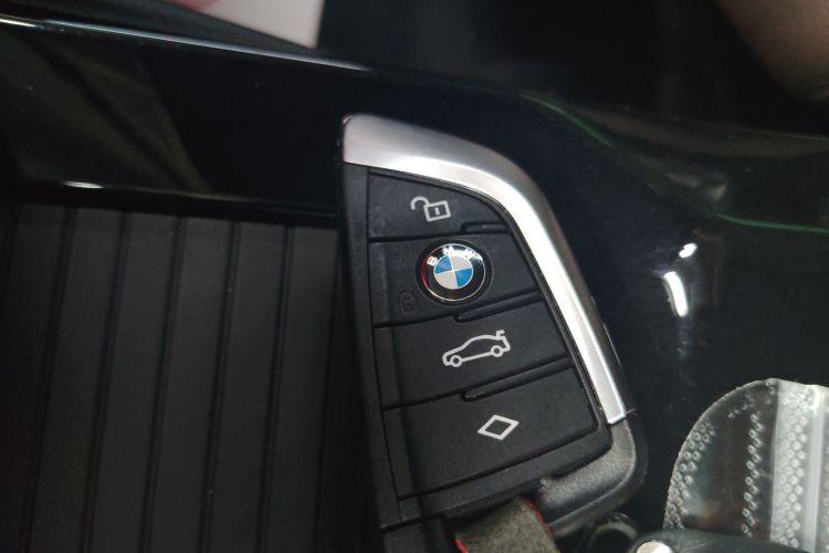 宝马iX3 2022款 改款 领先型中控内饰7001