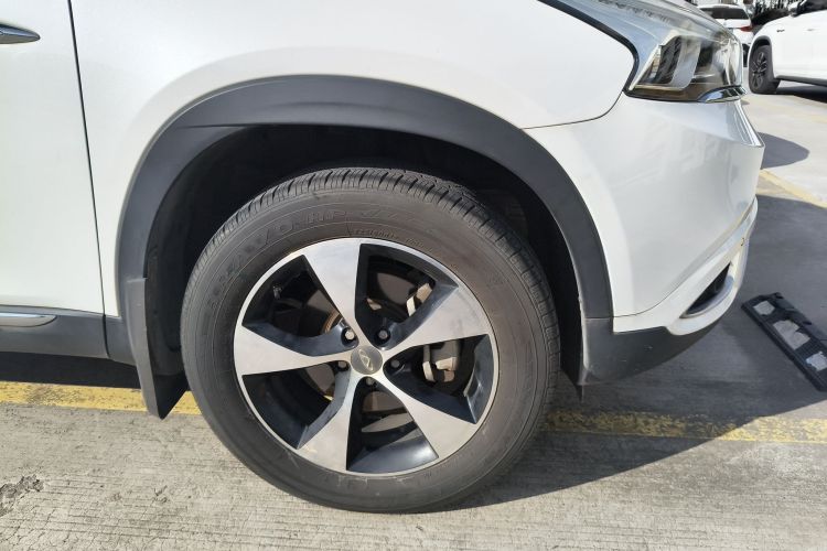 奇瑞 瑞虎7 2016款 1.5T 手动耀臻版车身外观10