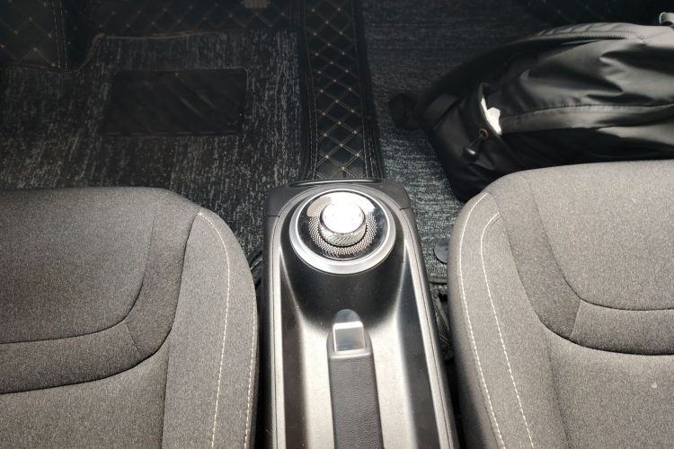 五菱汽车 五菱缤果 2023款 203km 轻享款局部细节18