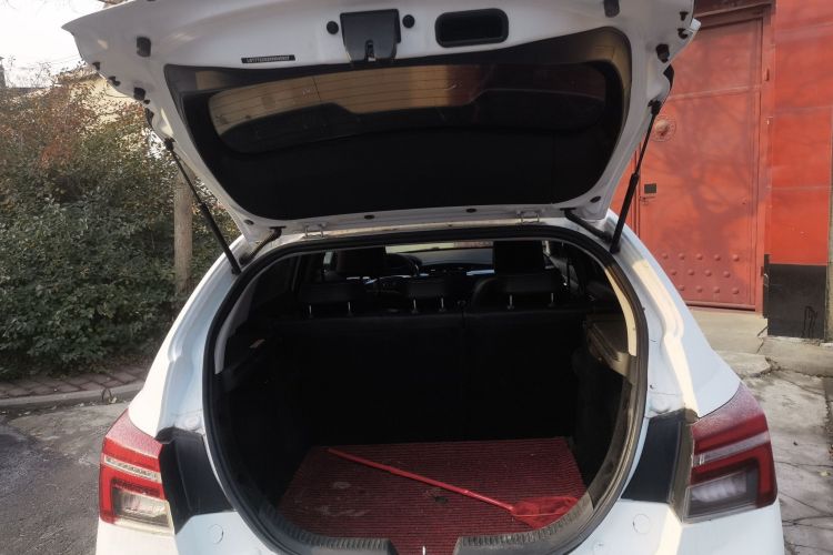 吉利汽车 远景S1 2019款 升级版 1.5L 手动幸福版机舱底盘23