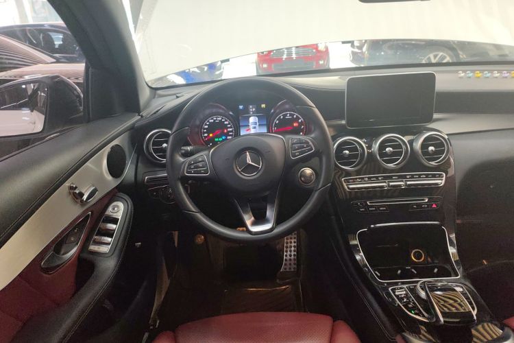 奔驰GLC轿跑 2017款 GLC 200 4MATIC 轿跑SUV局部细节13
