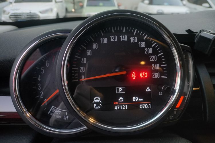 MINI 2019款 1.5T ONE PLUS 五门版局部细节14