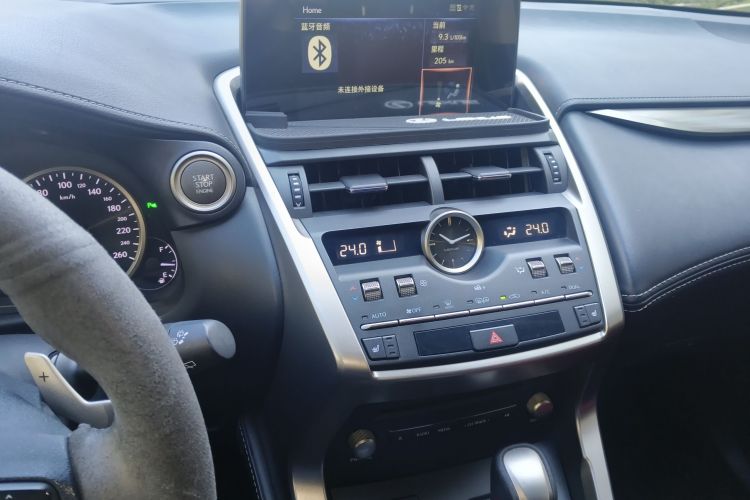 雷克萨斯NX 2020款 300 前驱 锋行版 国V中控内饰16