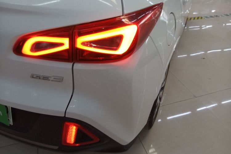 埃安 传祺GE3 2017款 310 智享版车身外观9