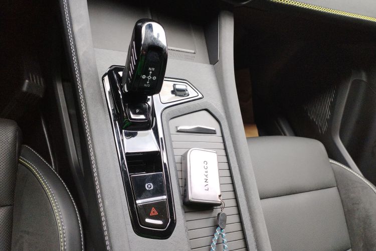 领克03 2025款 1.5TD DCT冠军版Pro局部细节18