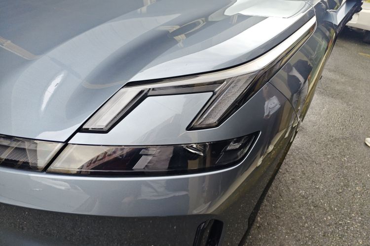 领克08 EM-P 2025款 220km 四驱性能Halo局部细节36