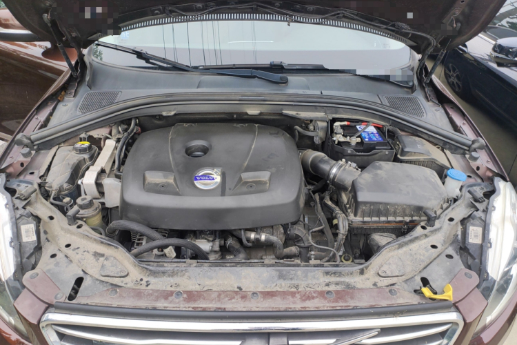 沃尔沃XC60(进口) 2014款 改款 T5 智雅版机舱底盘24