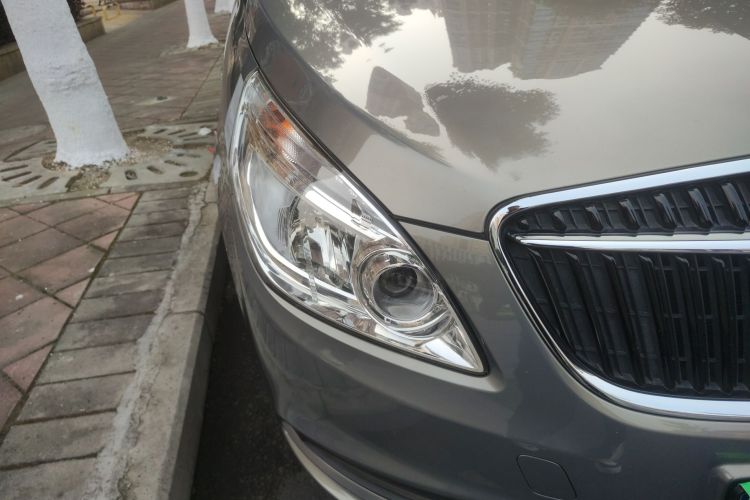 别克GL8 2017款 25S 豪华型 国V车身外观8