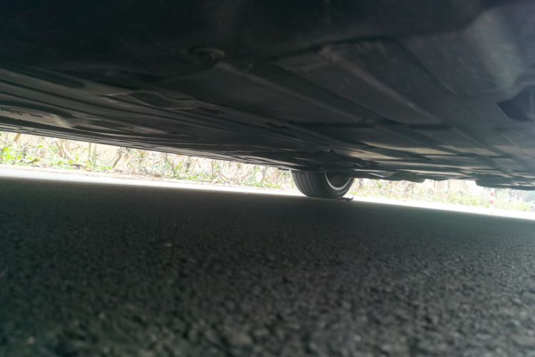 宝马3系 2019款 320Li M运动曜夜版局部细节9004