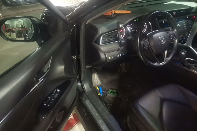 丰田 凯美瑞 2019款 改款 2.0G 豪华版中控内饰20