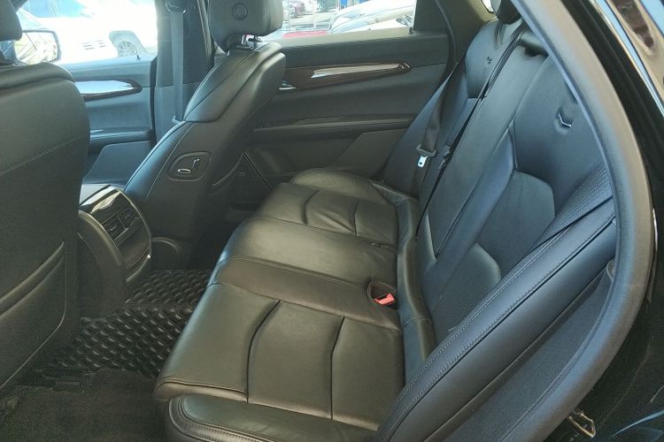 凯迪拉克CT6 2017款 28T 精英型中控内饰7004