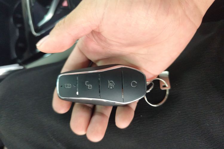 比亚迪 唐新能源 2022款 EV 635KM 四驱旗舰型中控内饰7001