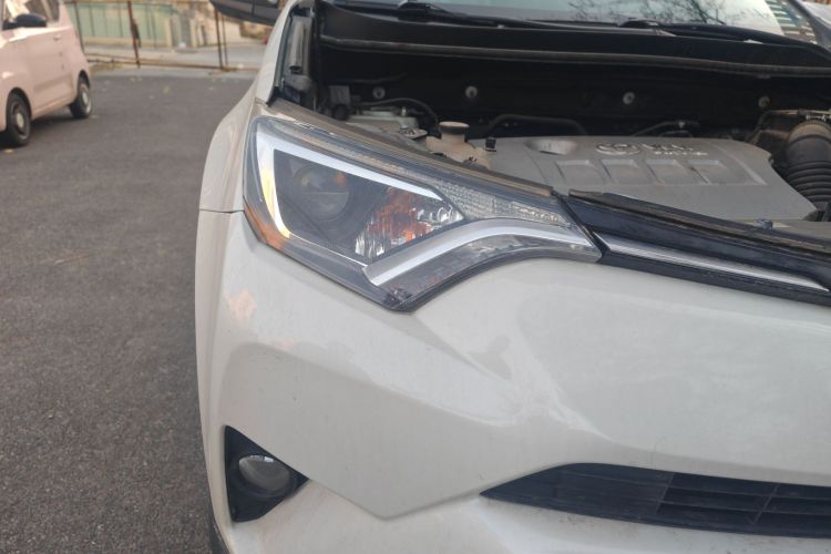 丰田 RAV4荣放 2019款 2.0L CVT两驱舒适版 国VI车身外观8