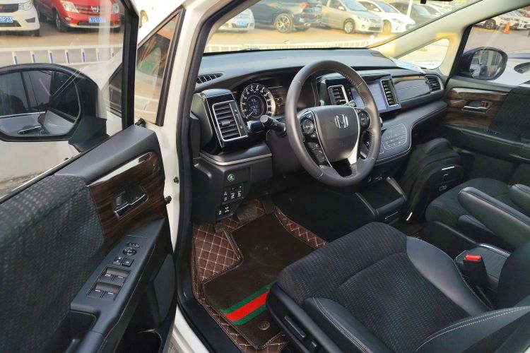 本田 艾力绅 2016款 2.4L 舒适版中控内饰20