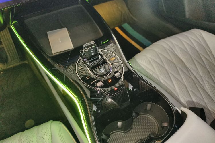 比亚迪 海豹 2023款 冠军版 550km 精英型中控内饰18