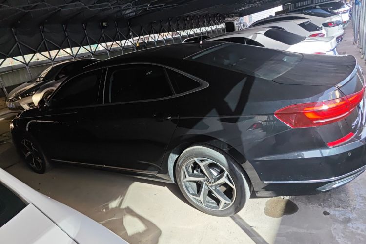 大众 帕萨特 2025款 出众款 380TSI 星空龙腾版车身外观6003