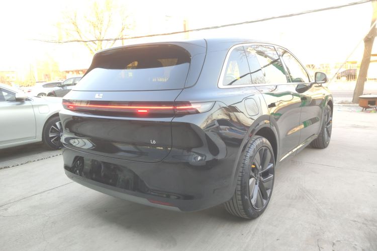 理想汽车 理想L6 2024款 Pro车身外观7