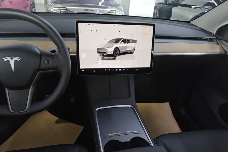 特斯拉 Model Y 2022款 改款 长续航全轮驱动版中控内饰16