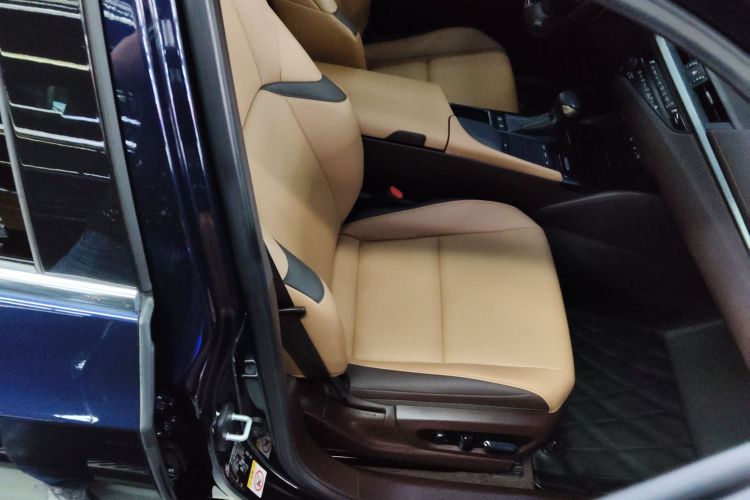 雷克萨斯ES 2020款 200 豪华版局部细节41