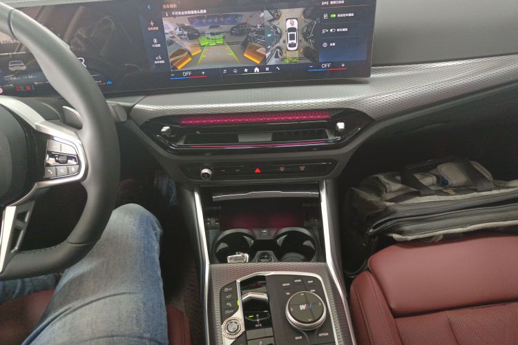 宝马3系 2025款 330Li M运动曜夜套装局部细节18