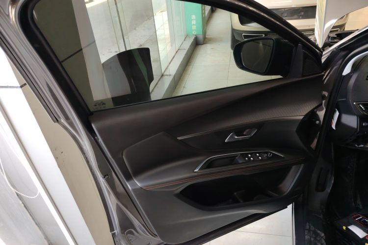 标致4008 2018款 350THP 精英版中控内饰7007