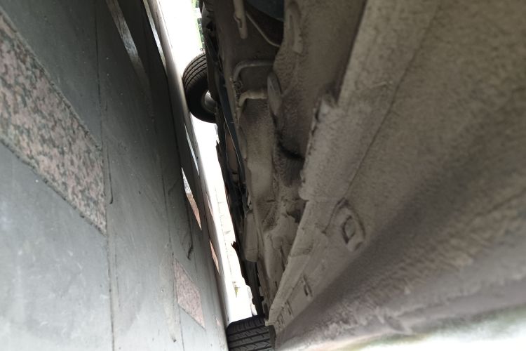 大众 朗逸 2013款 改款经典 1.6L 手动风尚版局部细节9002