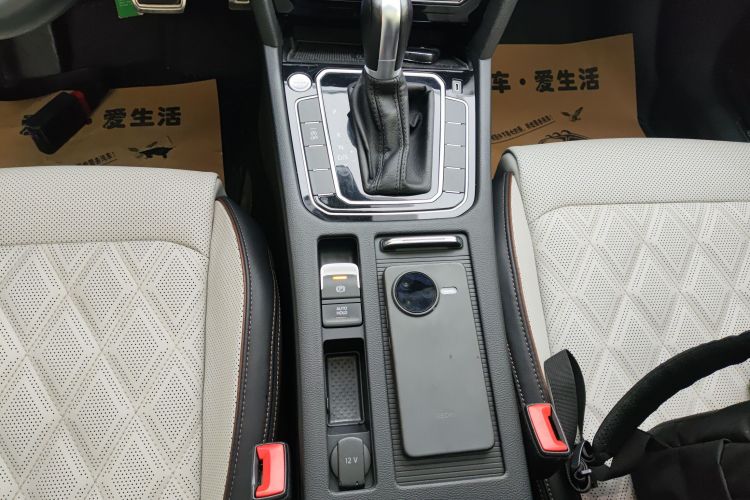 大众 迈腾 2023款 200万辆纪念版 380TSI DSG旗舰型局部细节18