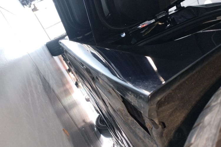 宝马3系 2022款 改款 325i M运动曜夜套装局部细节9002