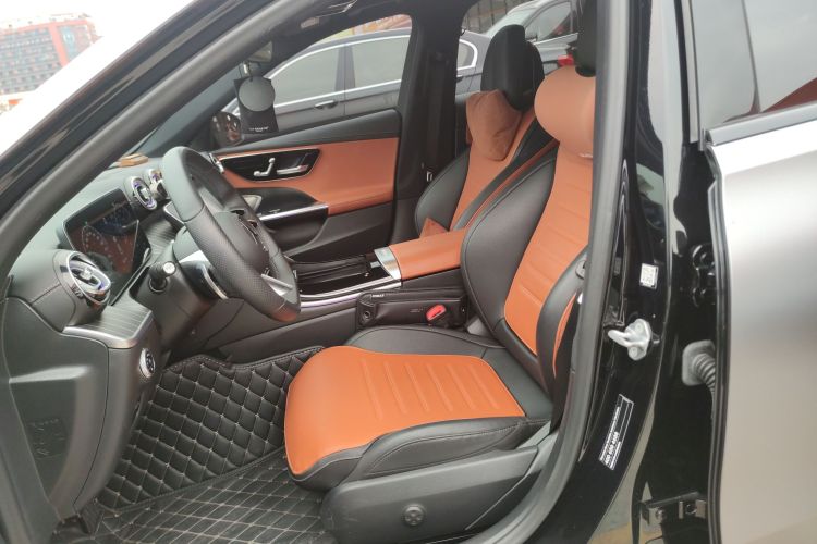 奔驰C级 2022款 改款 C 260 L 运动版局部细节19