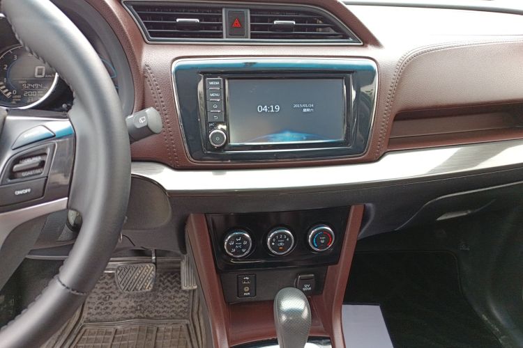 启辰M50V 2019款 1.6L CVT豪华版局部细节16