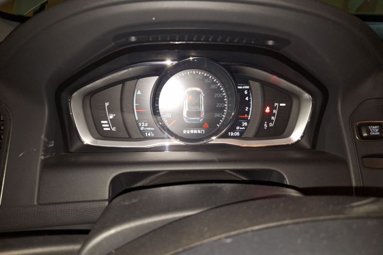 沃尔沃XC60 2017款 T5 AWD 智远升级版中控内饰14