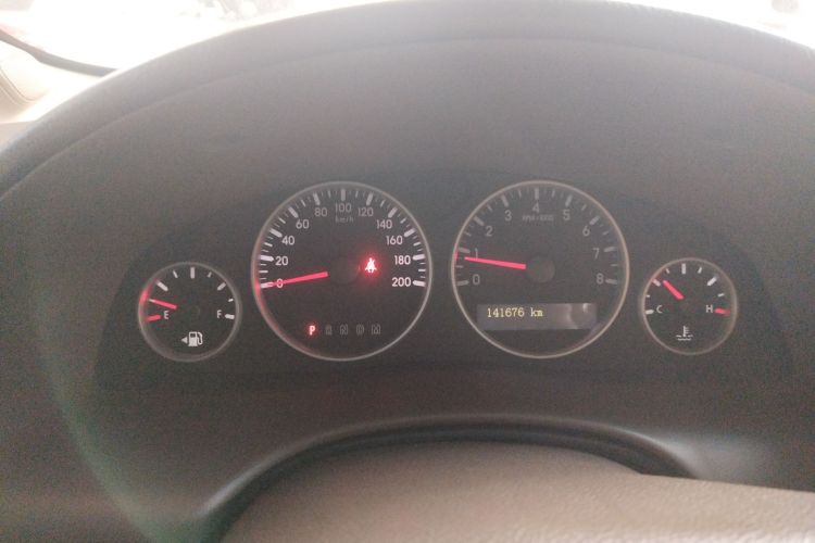 别克GL8 2014款 2.4L 经典版中控内饰14