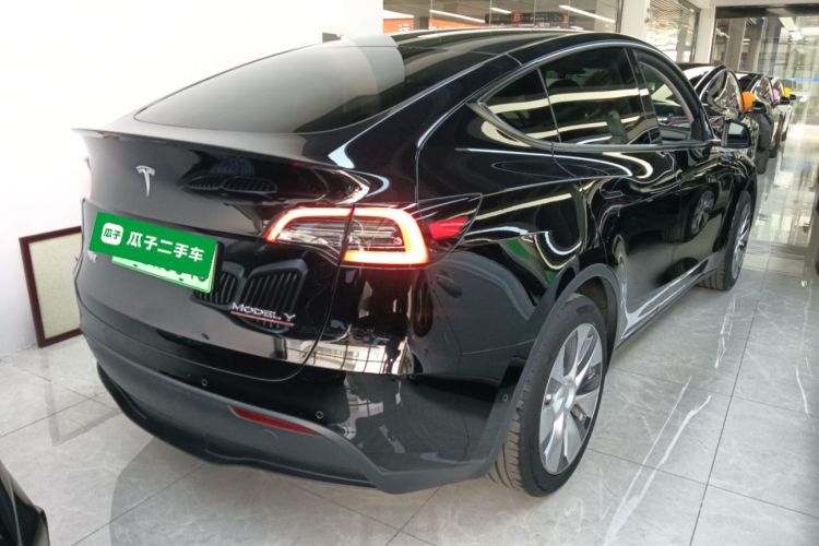 特斯拉 Model Y 2022款 后轮驱动版车身外观6005