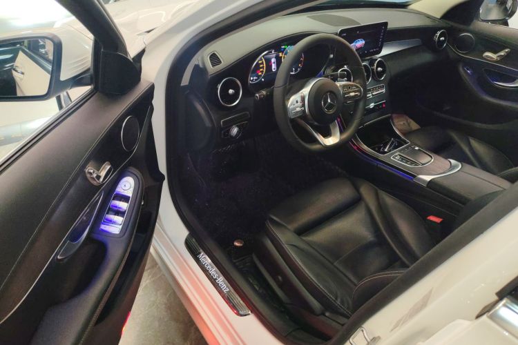 奔驰C级 2021款 C 200 L 时尚型运动版中控内饰20