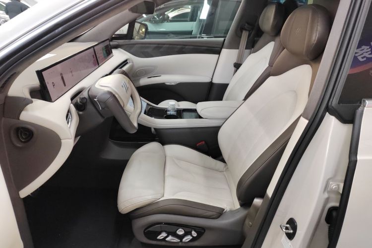 智己汽车 智己LS7 2023款 100kWh Pro四驱版中控内饰19