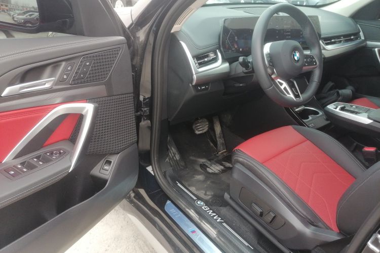 宝马X1 2023款 sDrive25Li M运动套装中控内饰7003