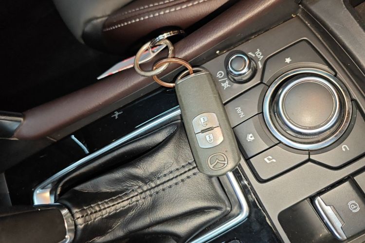 马自达CX-4 2018款 2.0L 自动两驱蓝天品位升级版 国V中控内饰7001