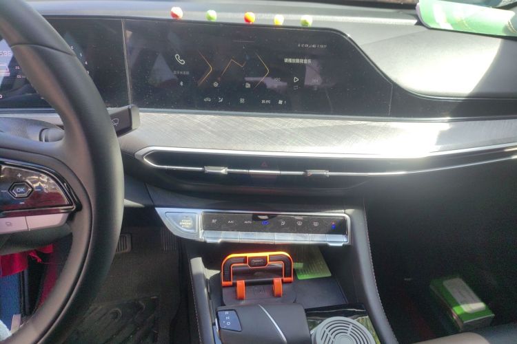 长安 逸动 2022款 PLUS 蓝鲸NE 1.4T GDI DCT尊贵版中控内饰16