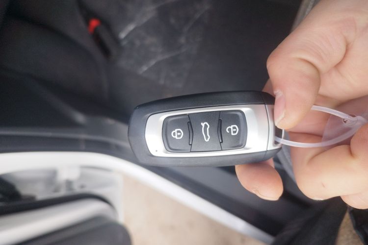 吉利银河 2024款 熊猫mini 200km 耐力熊中控内饰11