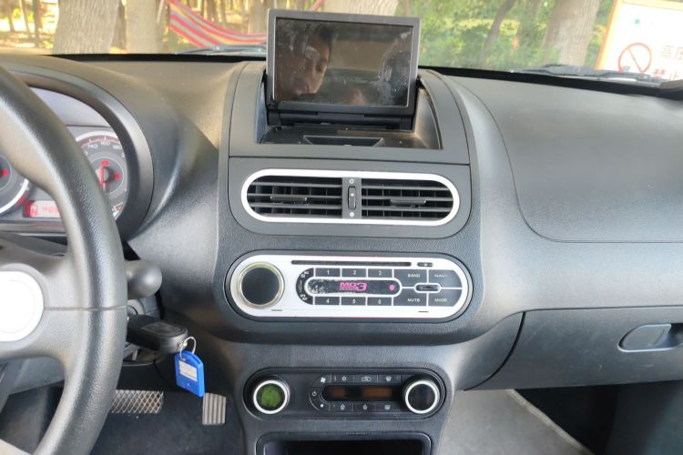 名爵3SW 2015款 1.5L AMT精英型中控内饰16